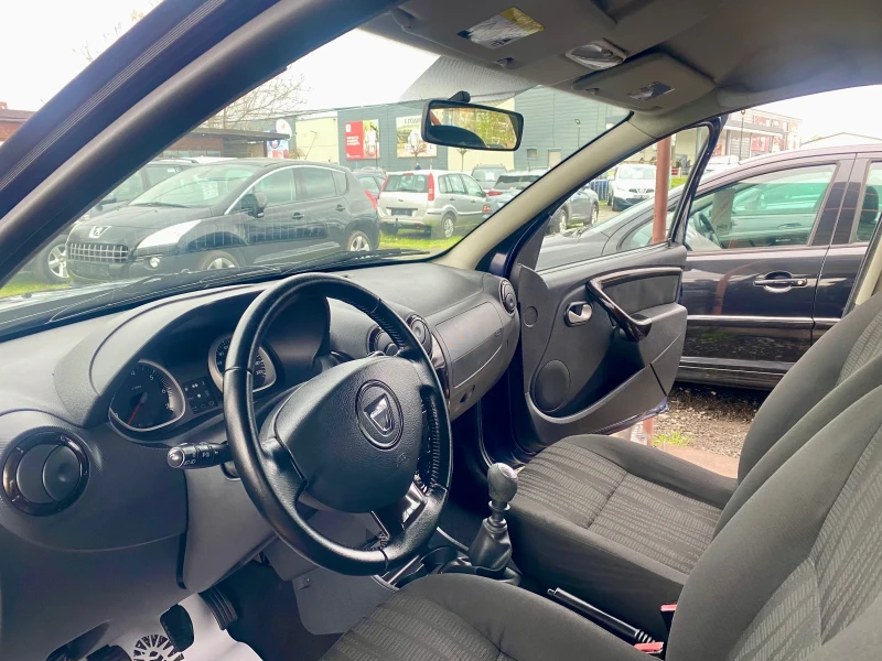 Dacia Duster, снимка 7 - Автомобили и джипове - 52697625