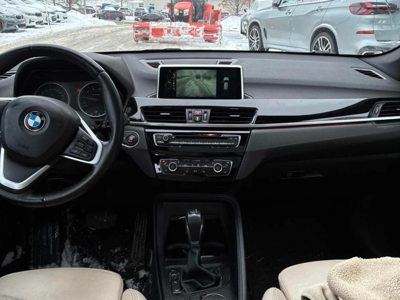 BMW X1 2017 xDrive28i * CARFAX * БЕЗ ПЪРВОНАЧАЛНА ВНОСКА, снимка 9 - Автомобили и джипове - 52819437