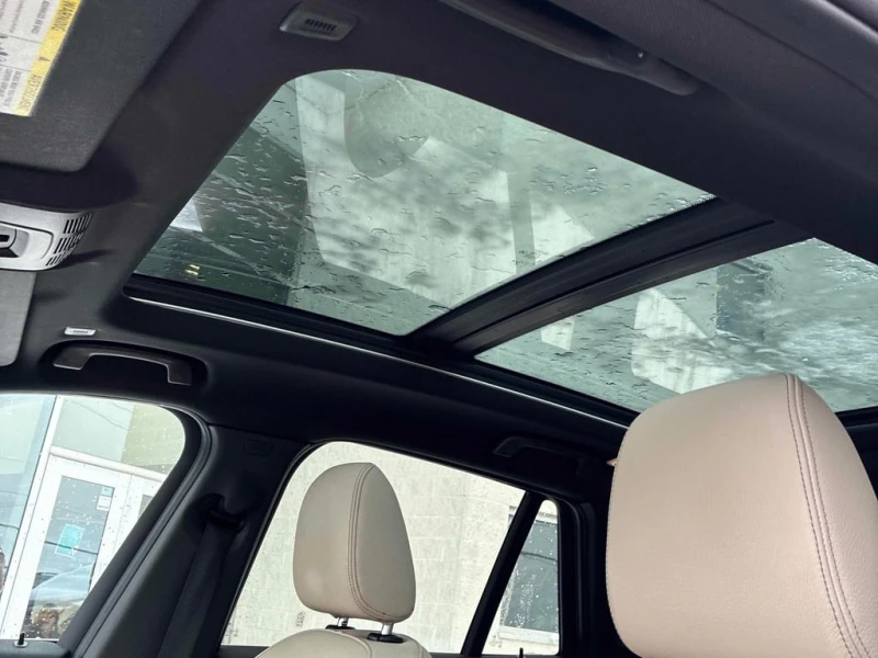 BMW X1 2017 xDrive28i * CARFAX * БЕЗ ПЪРВОНАЧАЛНА ВНОСКА, снимка 11 - Автомобили и джипове - 52819437