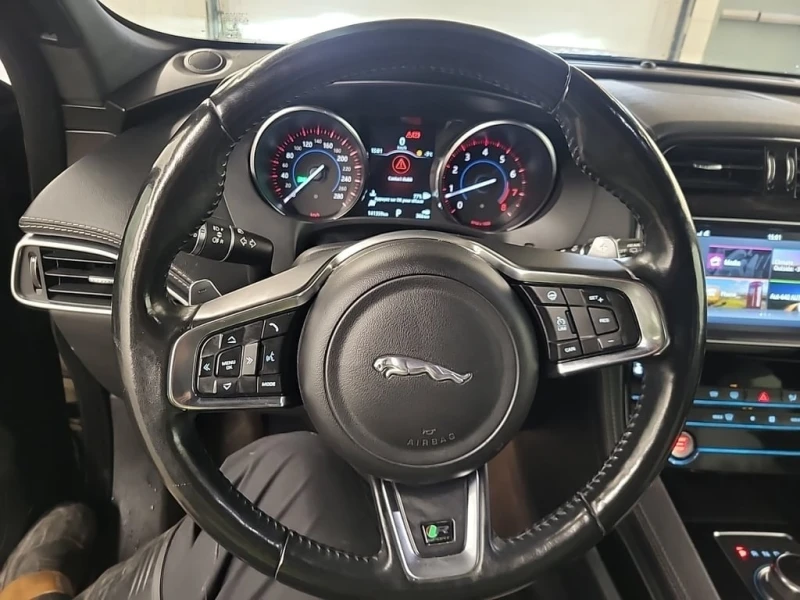 Jaguar F-PACE * R SPORT * CARFAX * ЦЕНА ДО БГ, снимка 9 - Автомобили и джипове - 53395367