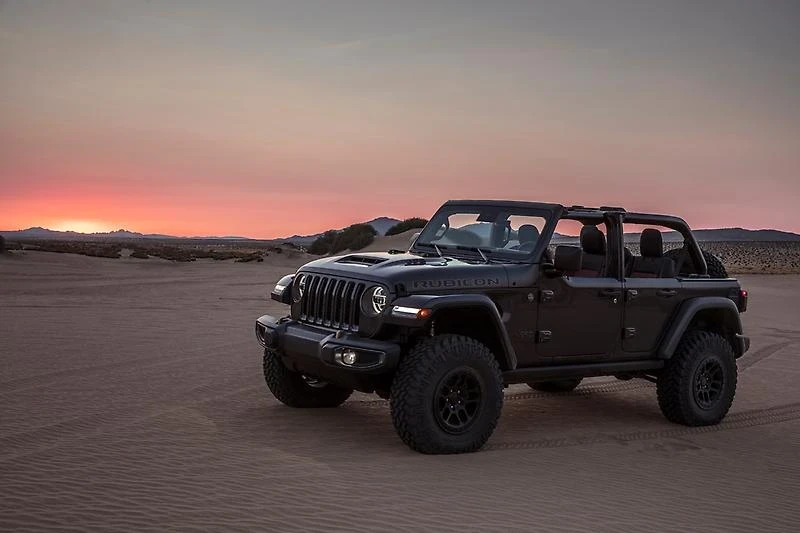 Jeep Wrangler 2023 RUBICON Plug-in Hybrid 375к.с., снимка 17 - Автомобили и джипове - 47296715