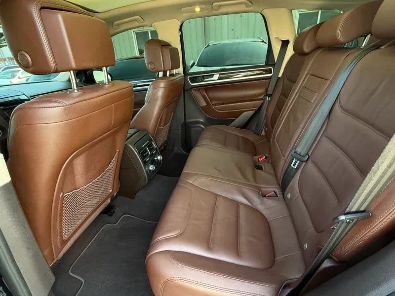 VW Touareg V6 3.6 Fsi, снимка 15 - Автомобили и джипове - 56116545