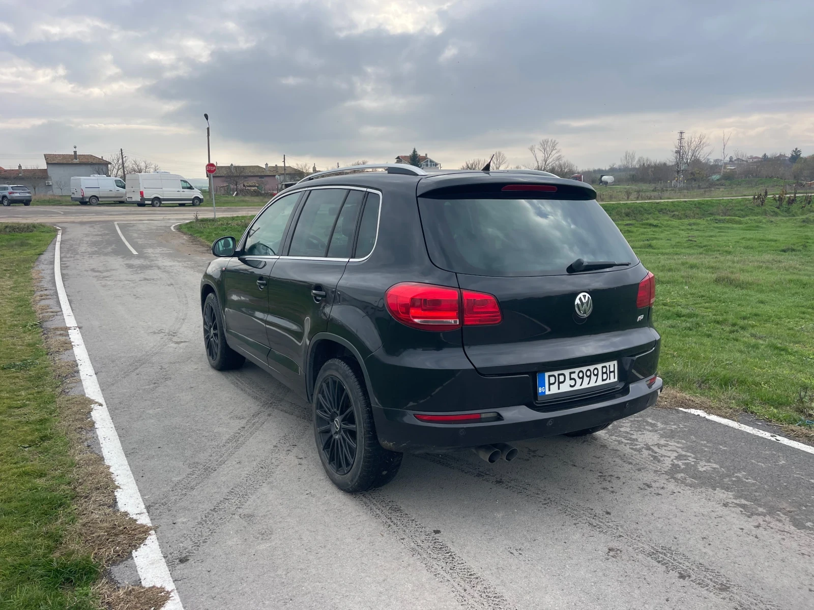 VW Tiguan 2.0 TDI 4x4 DSG R-Line | Mobile.bg � ����������� 2