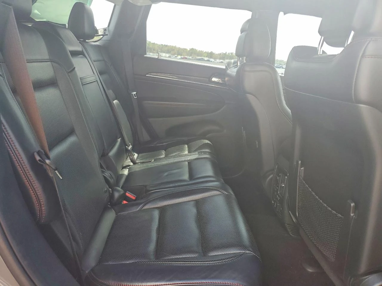 Jeep Grand cherokee TRAILHAWK| DISTRONIC| HARMAN/KARDON| 8ZF| ПАНО, снимка 11 - Автомобили и джипове - 53961760