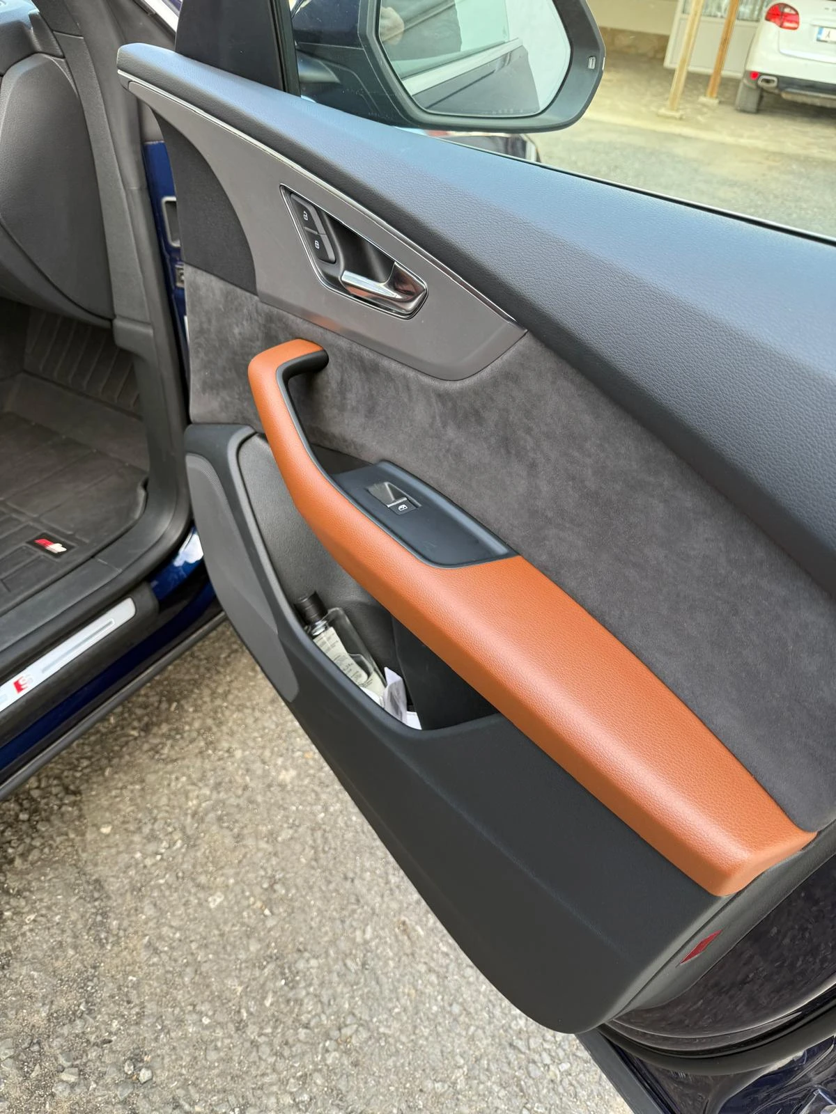 Audi Q8, снимка 11 - Автомобили и джипове - 54414610