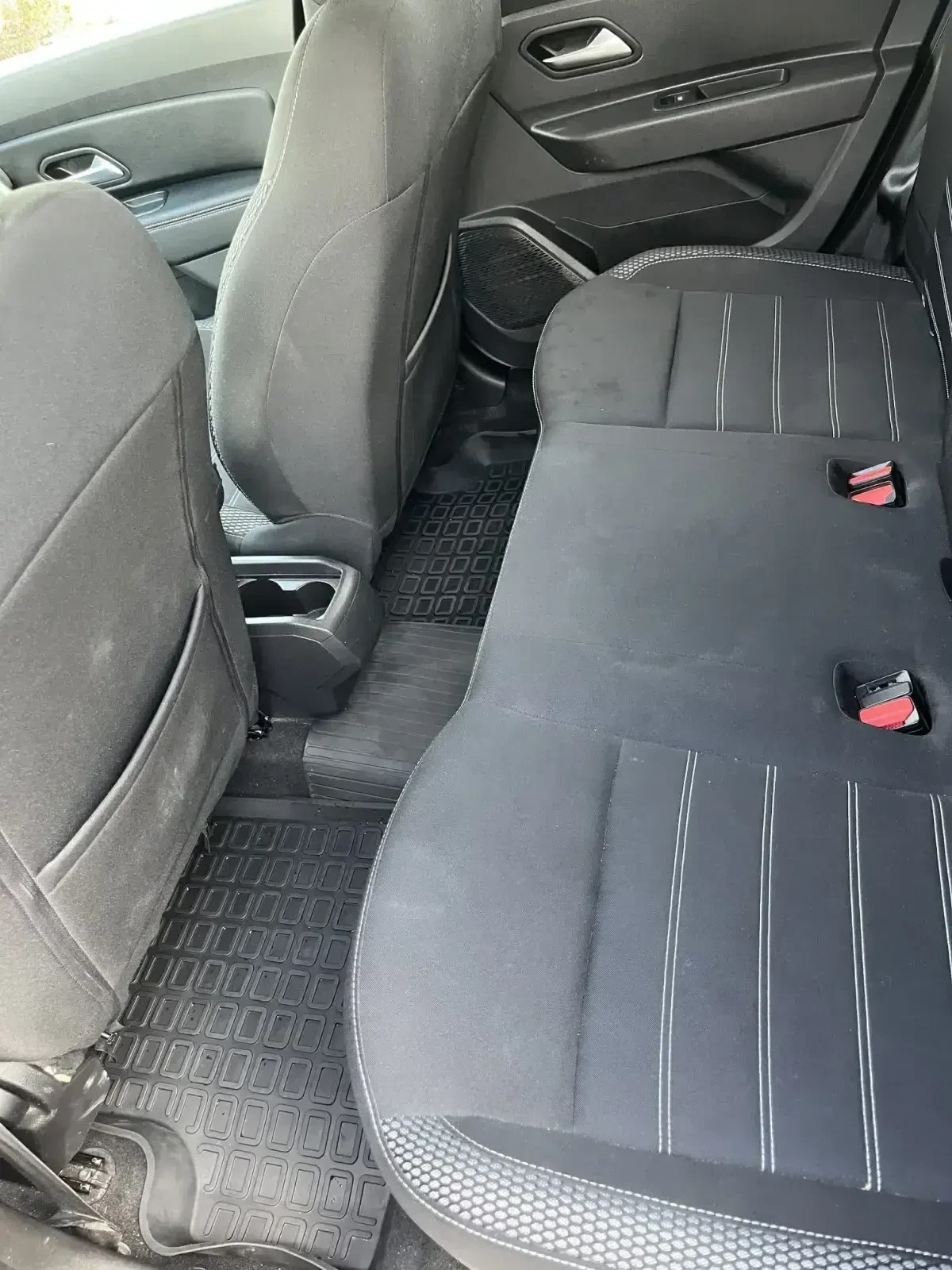 Dacia Duster Blue Line, снимка 6 - Автомобили и джипове - 54885347
