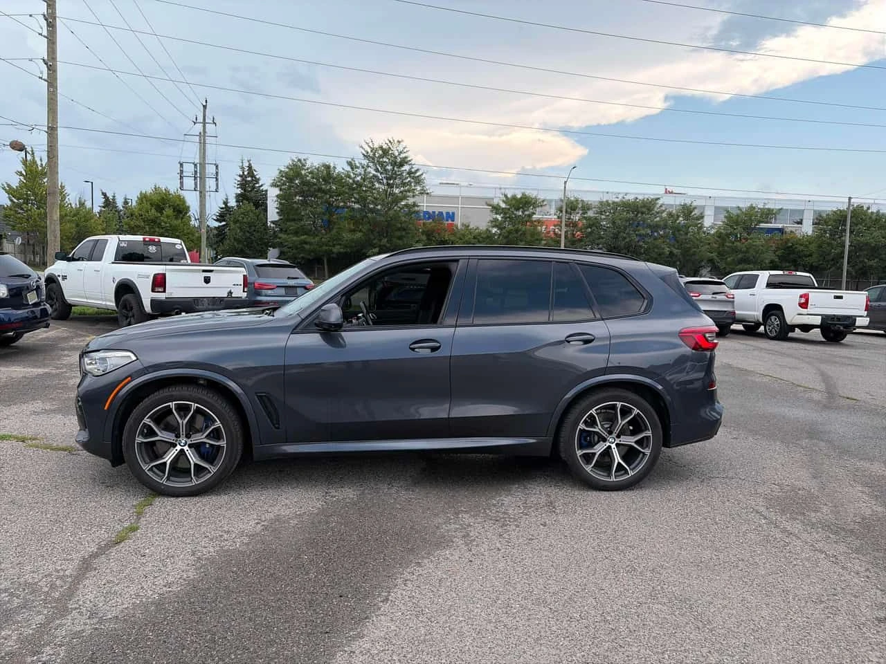 BMW X5 xDrive40i M SPORT | CARFAX | АВТОКРЕДИТ , снимка 3 - Автомобили и джипове - 55601553