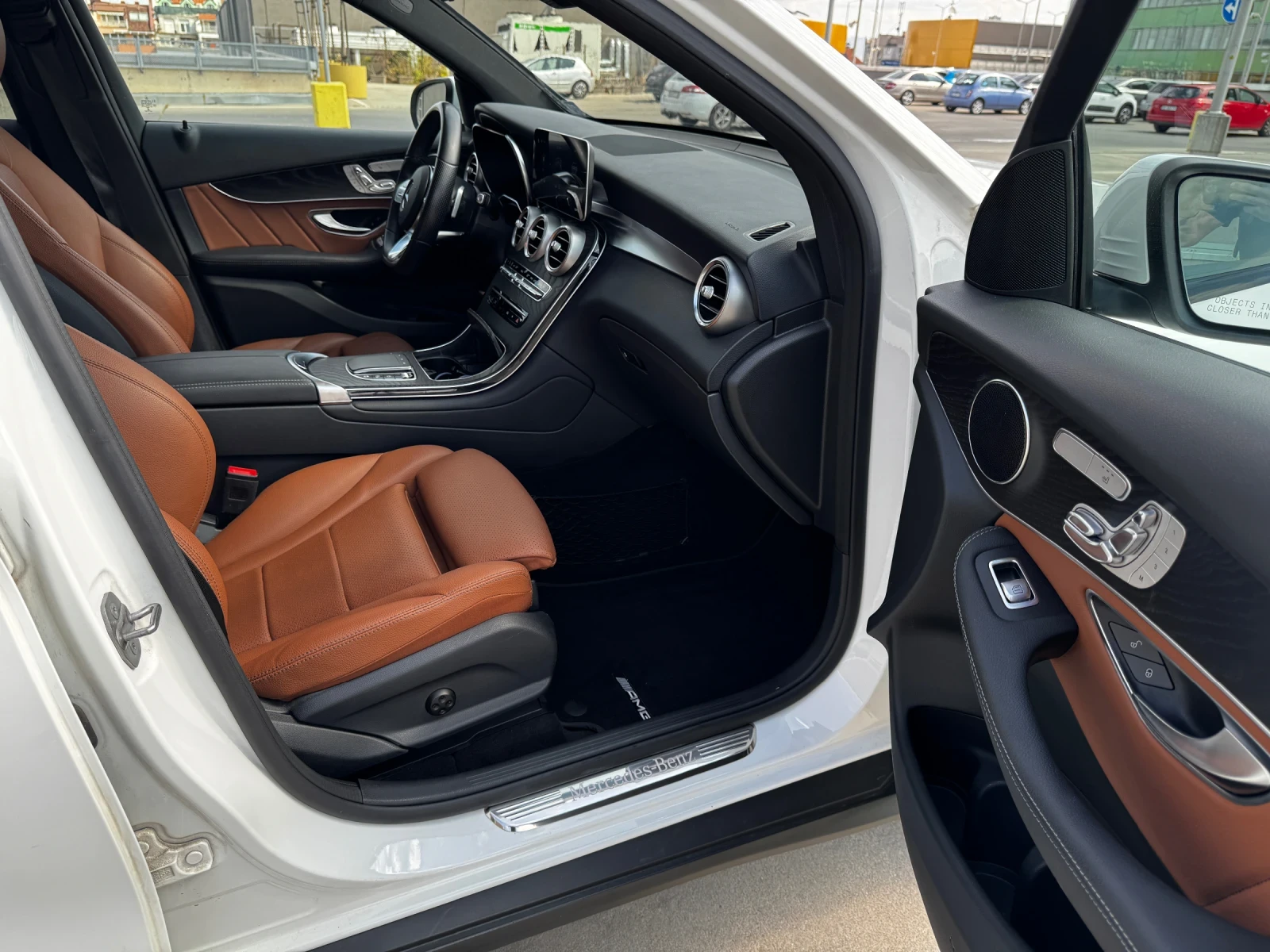 Mercedes-Benz GLC 300 4-Matic AMG, 360-view, Ambient, снимка 8 - Автомобили и джипове - 55662104