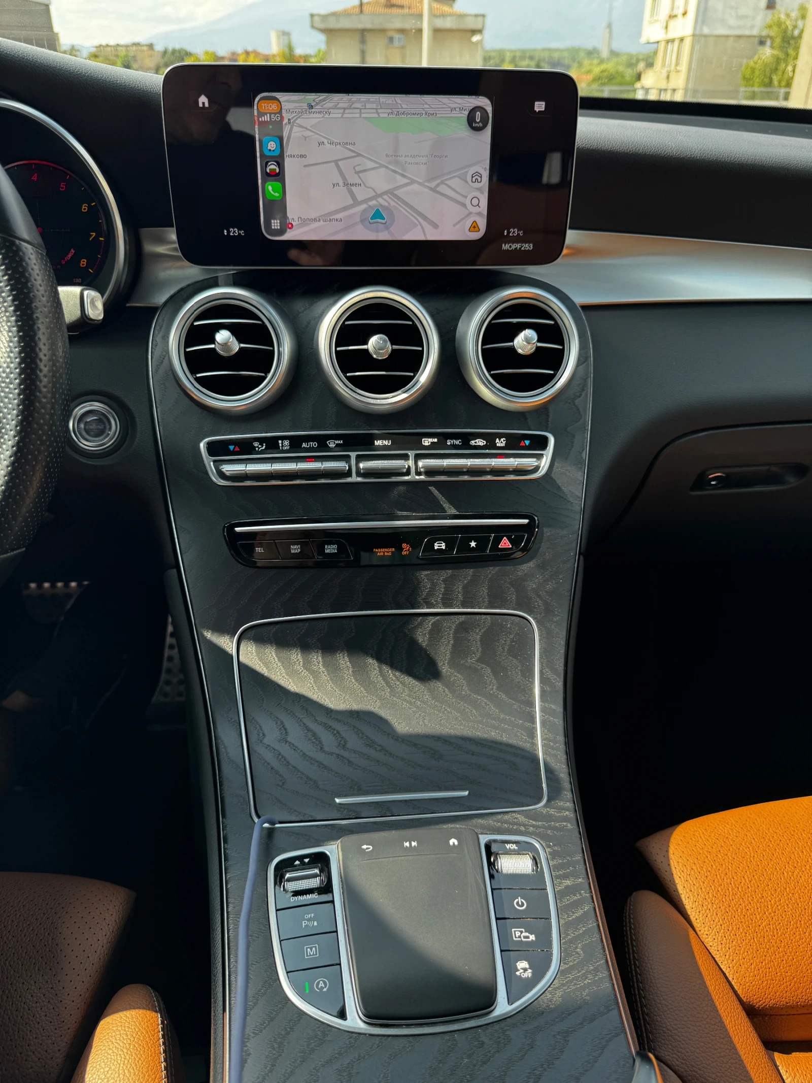 Mercedes-Benz GLC 300 4-Matic AMG, 360-view, Ambient, снимка 12 - Автомобили и джипове - 55662104