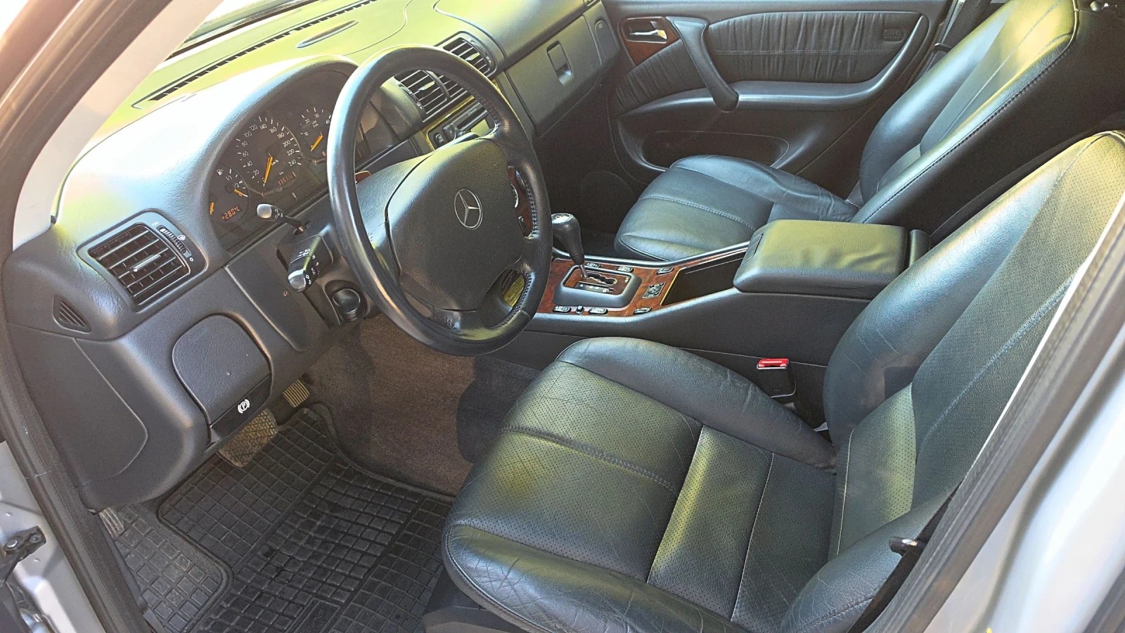 Mercedes-Benz ML 270 CDI , снимка 7 - Автомобили и джипове - 55682648