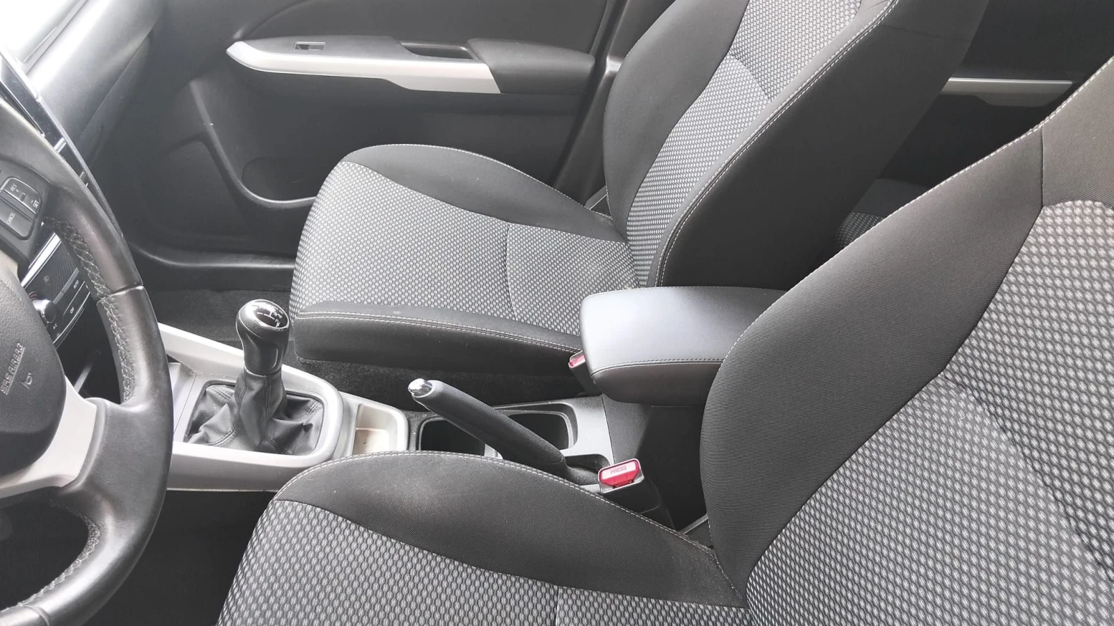 Suzuki Vitara, снимка 5 - Автомобили и джипове - 55741473