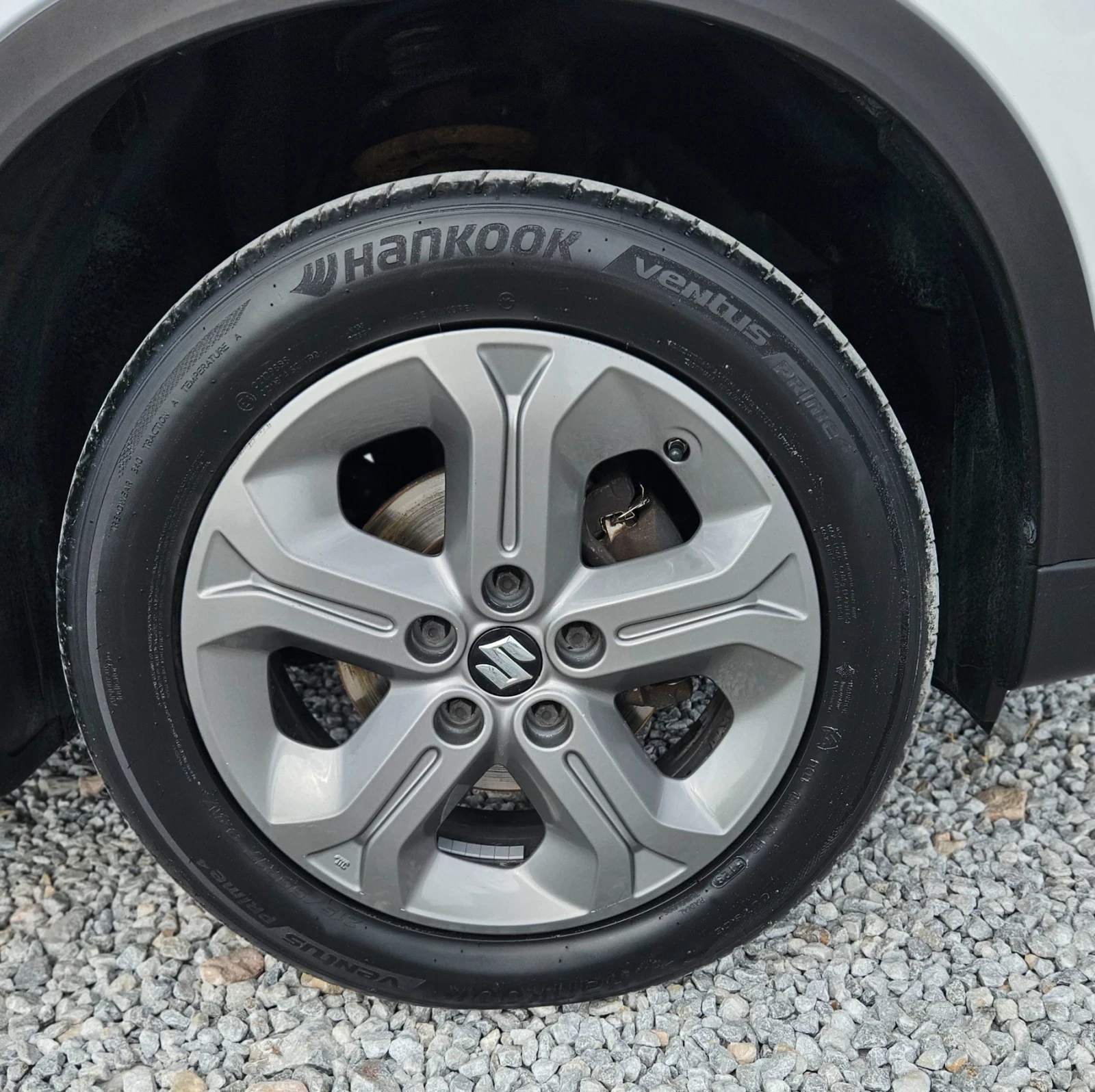 Suzuki Vitara Бензин Евро6 , снимка 17 - Автомобили и джипове - 55741473