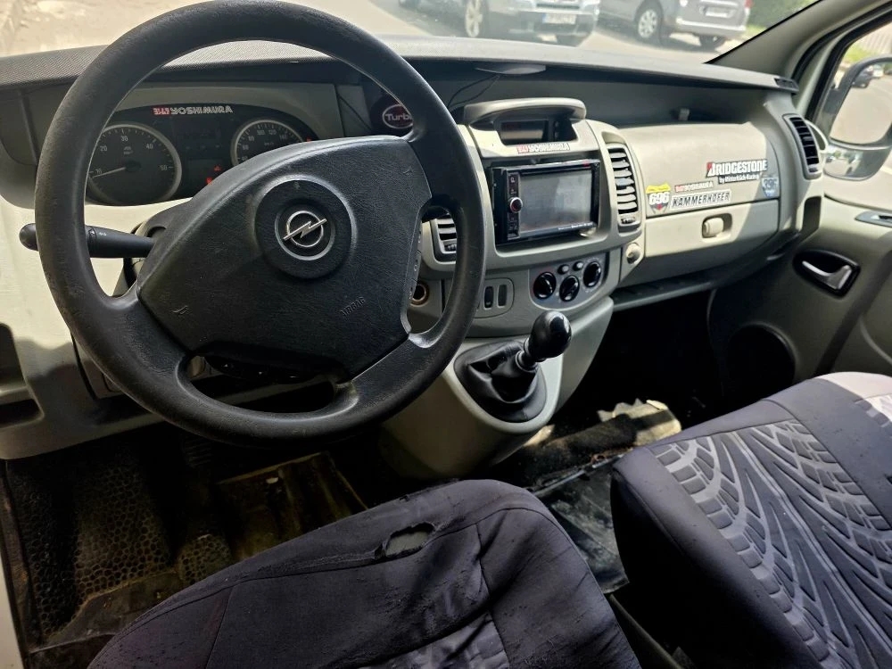 Opel Vivaro 2.0D  товарен  2008g, снимка 4 - Бусове и автобуси - 54891413