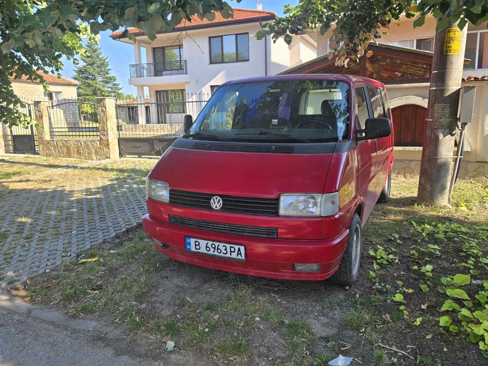 VW Multivan, снимка 2 - Бусове и автобуси - 55719506
