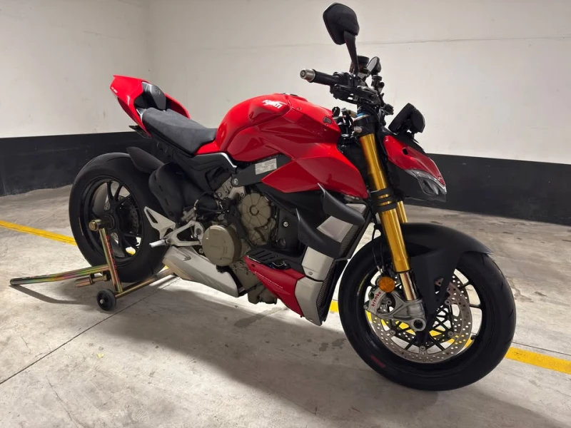 Ducati Panigale * v4s* CARFAX * БЕЗ ПЪРВОНАЧАЛНА ВНОСКА, снимка 3 - Мотоциклети и мототехника - 52882644