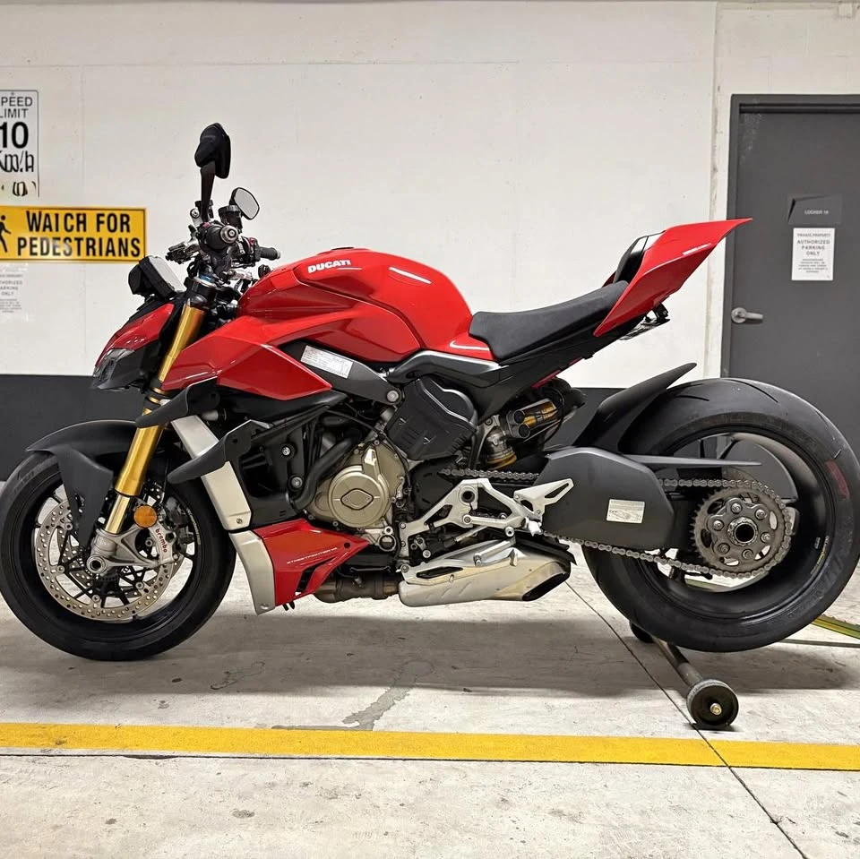 Ducati Panigale * v4s* CARFAX * ��� ������������ ������ | Mobile.bg � ����������� 4