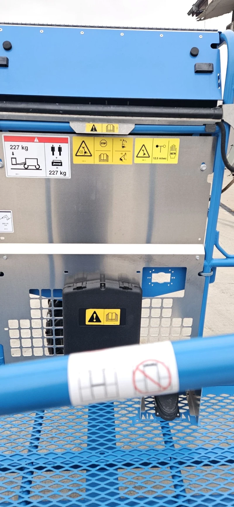 Автовишка Друга марка Genie S85, снимка 4 - Индустриална техника - 52030510