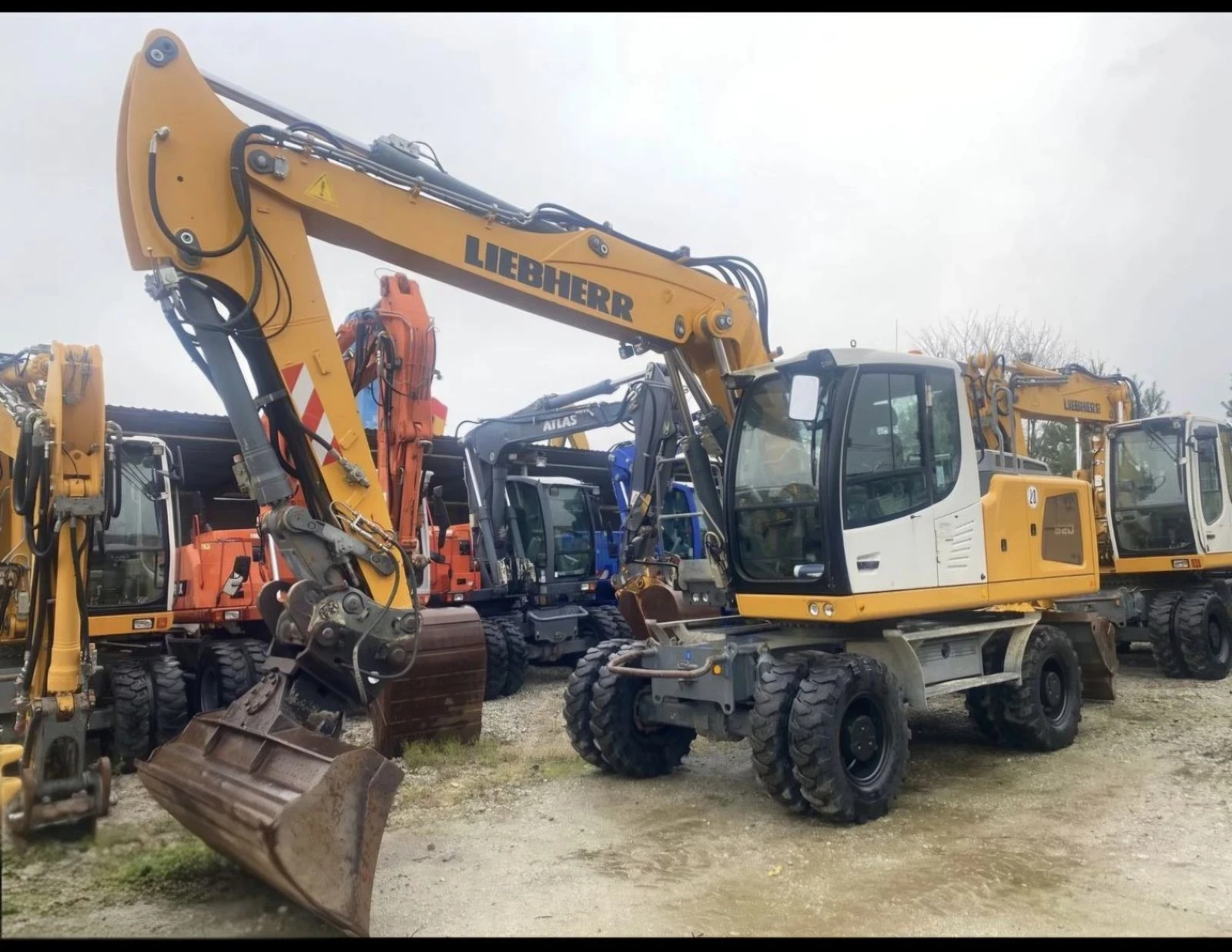 Багер Liebherr 920