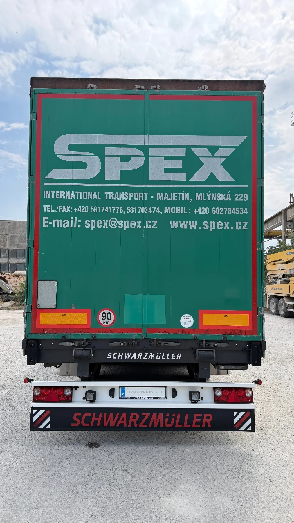 Полуремарке Schwarzmuller С Тунел за Рулони!Тара 6690кг., снимка 5 - Ремаркета - 55939361