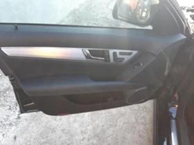 Mercedes-Benz C 320 AMG пакет, снимка 4