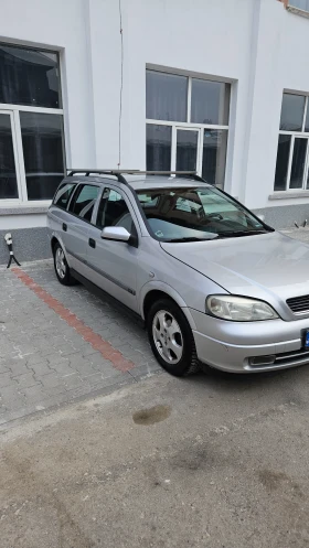 Opel Astra Комби, снимка 2