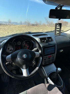 Alfa Romeo Gt Купе, снимка 11