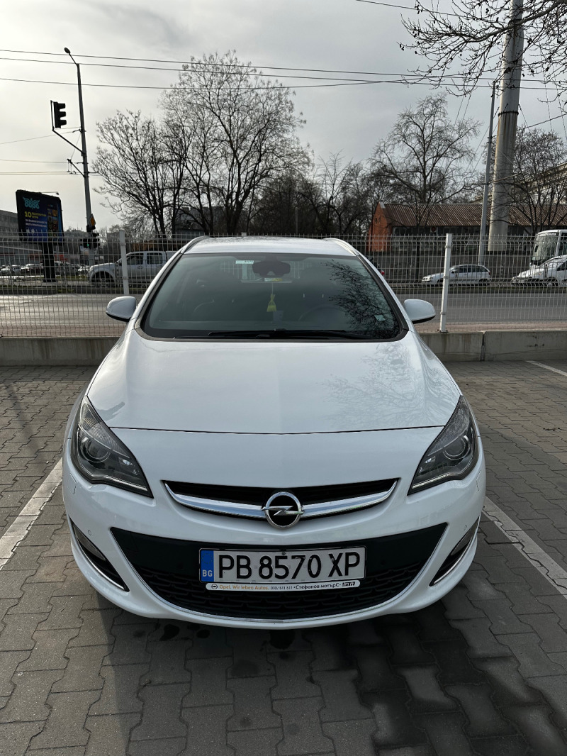 Opel Astra 1.6 Facelift, снимка 3 - Автомобили и джипове - 45628563