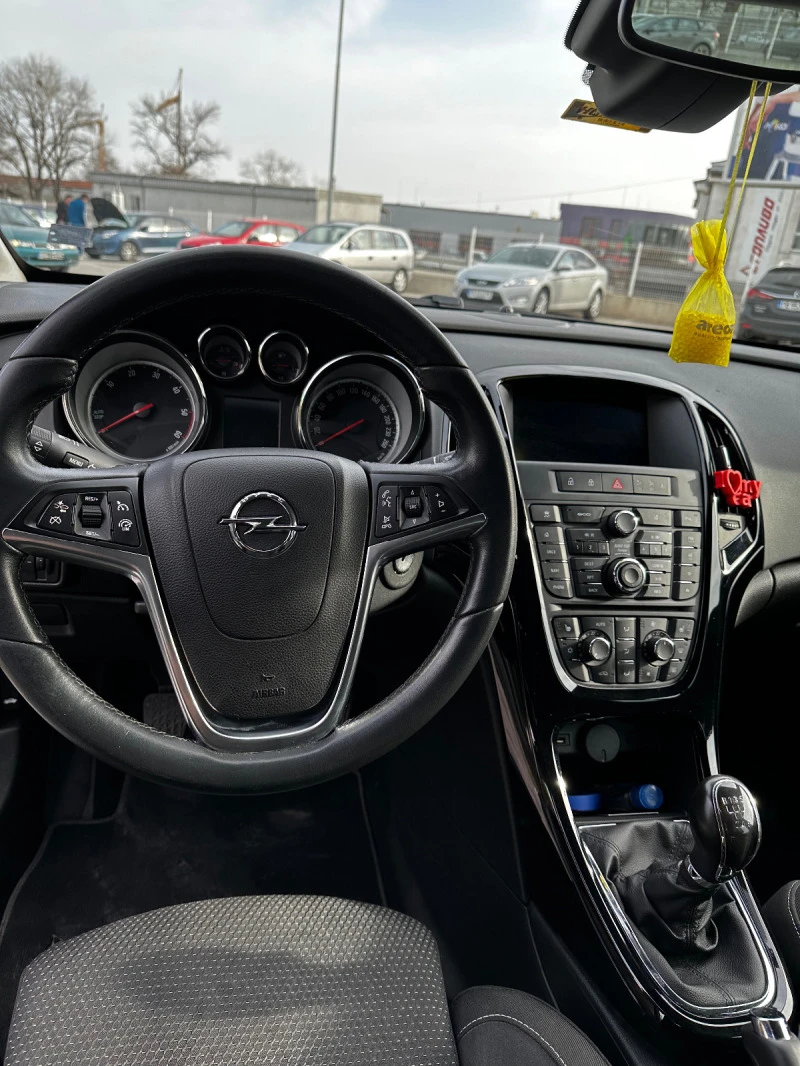 Opel Astra 1.6 Facelift, снимка 4 - Автомобили и джипове - 47008970