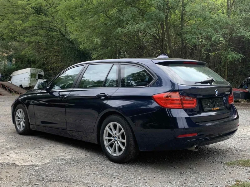 BMW 320 D, снимка 4 - Автомобили и джипове - 47381156