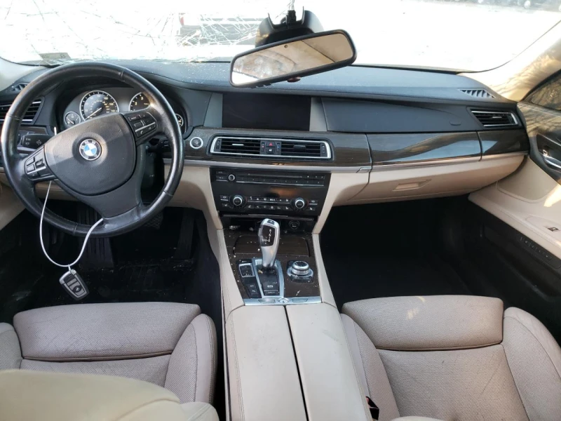 BMW 750, снимка 8 - Автомобили и джипове - 47740235