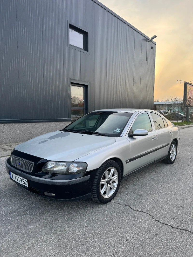 Volvo S60 2.4D, снимка 2 - Автомобили и джипове - 49600672