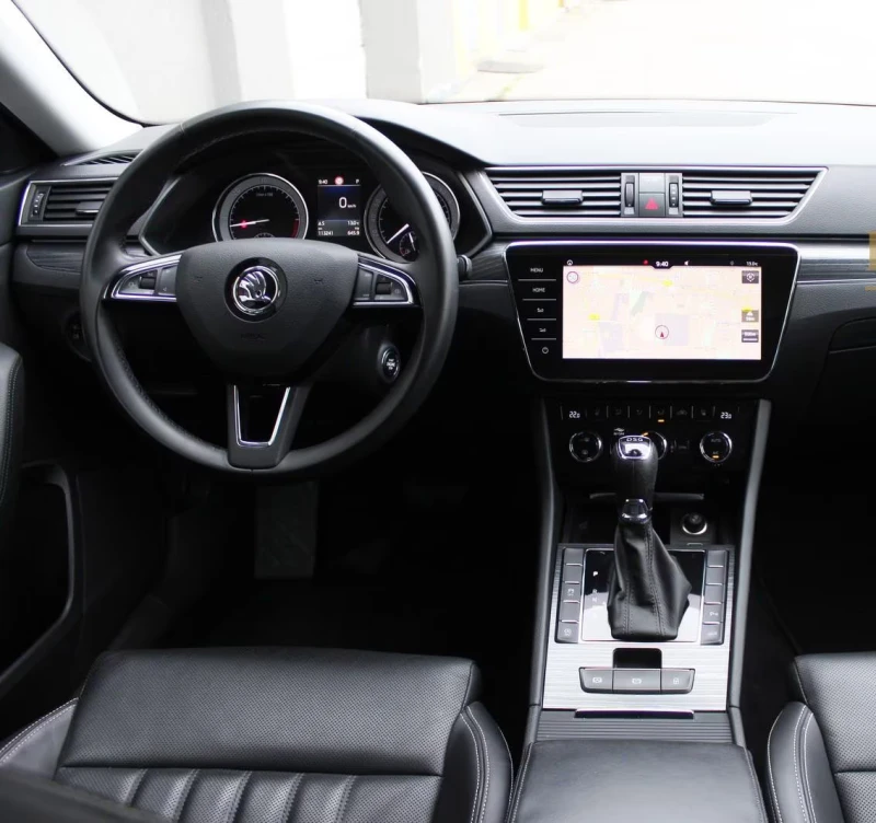 Skoda Superb 2.0TDI/190HP/PREMIUM/MASSAGE/MEMO/MATRIX/CAM/425g, снимка 9 - Автомобили и джипове - 51990725
