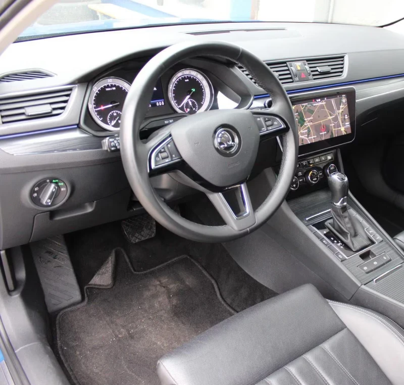 Skoda Superb 2.0TDI/190HP/PREMIUM/MASSAGE/MEMO/MATRIX/CAM/425g, снимка 8 - Автомобили и джипове - 51990725