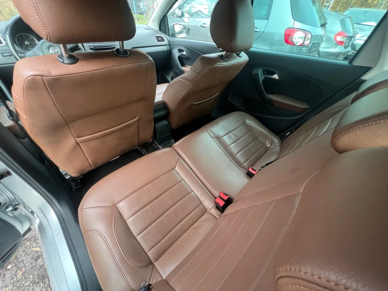 VW Polo 1.6tdi / 90к.с. / Навигация, снимка 11 - Автомобили и джипове - 52502861