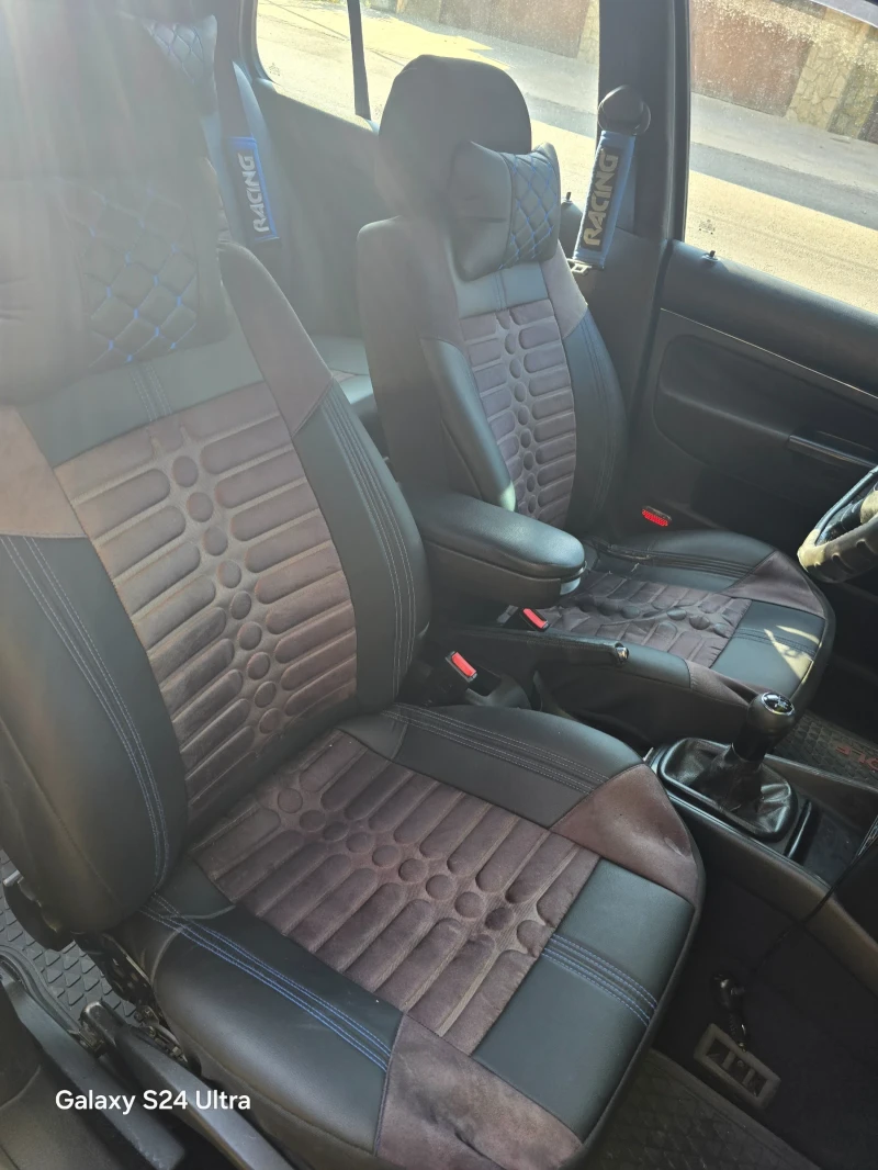 VW Golf, снимка 13 - Автомобили и джипове - 52566360