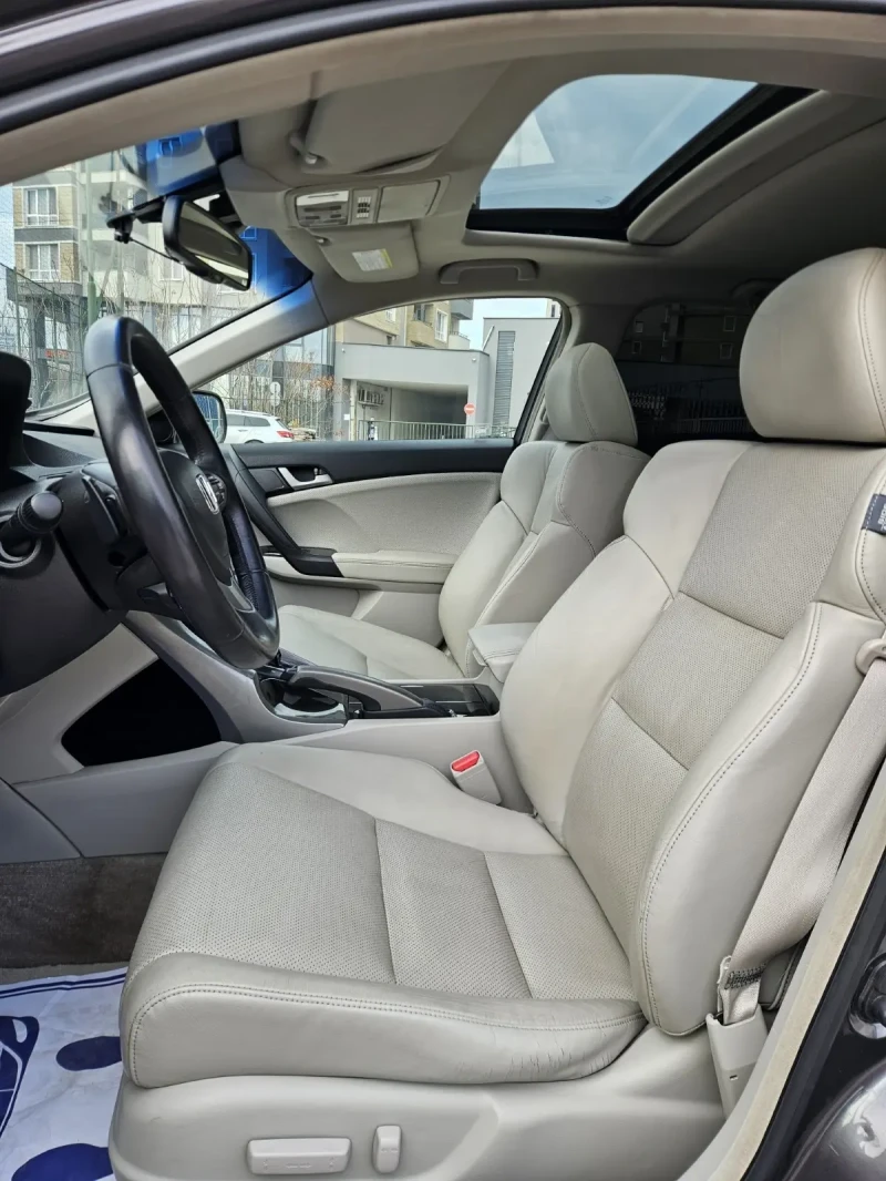 Honda Accord 2.4i-VTEC Distronic* Line Asist* Navi* TUV 2026г., снимка 10 - Автомобили и джипове - 52658139