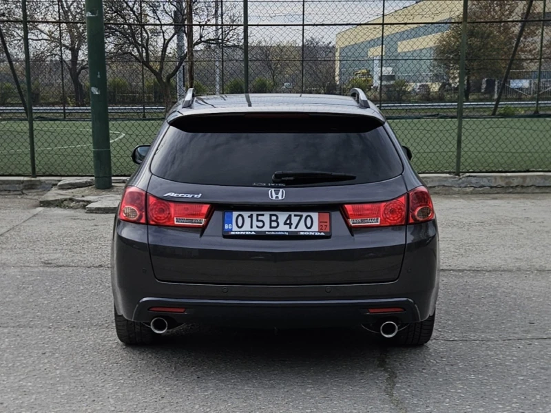Honda Accord 2.4i-VTEC Distronic* Line Asist* Navi* TUV 2026г., снимка 6 - Автомобили и джипове - 52658139