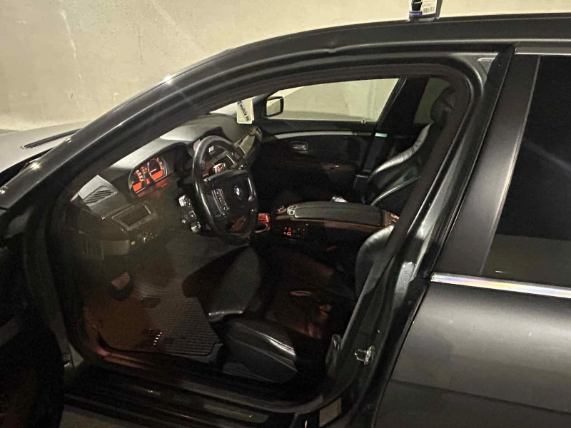 BMW 750, снимка 4 - Автомобили и джипове - 53370745