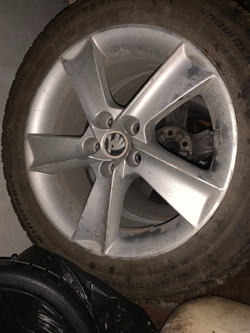 Skoda Fabia, снимка 11 - Автомобили и джипове - 53511519