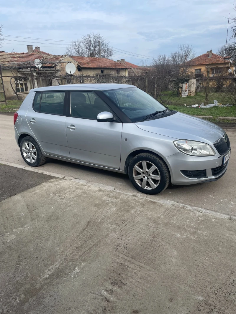 Skoda Fabia, снимка 2 - Автомобили и джипове - 53511519