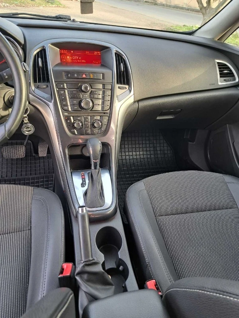 Opel Astra 1.4 турбо  - изображение 8