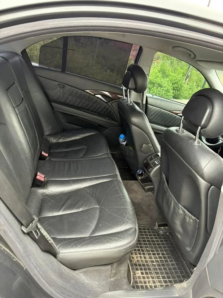 Mercedes-Benz E 270, снимка 9 - Автомобили и джипове - 53135505