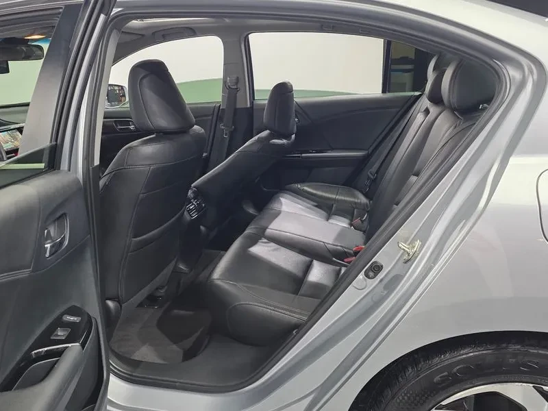 Honda Accord 2.4 9Th Generation, снимка 11 - Автомобили и джипове - 55920831