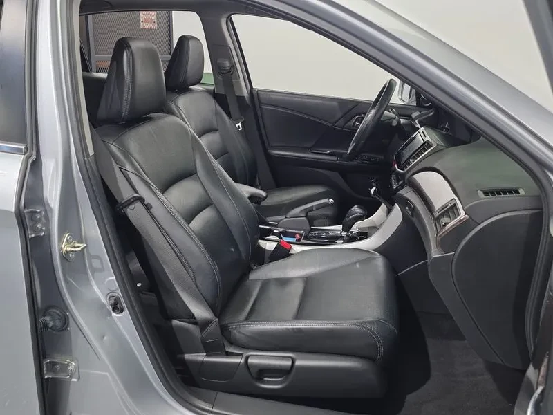 Honda Accord 2.4 9Th Generation, снимка 12 - Автомобили и джипове - 55920831