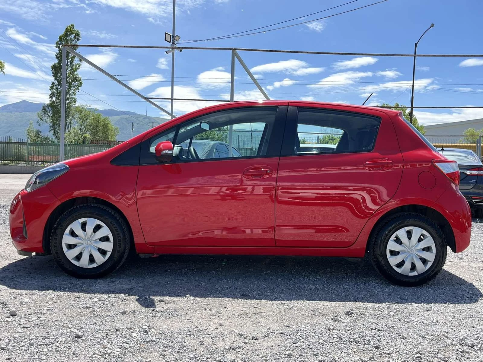 Toyota Yaris 1.0VVT-i - изображение 8