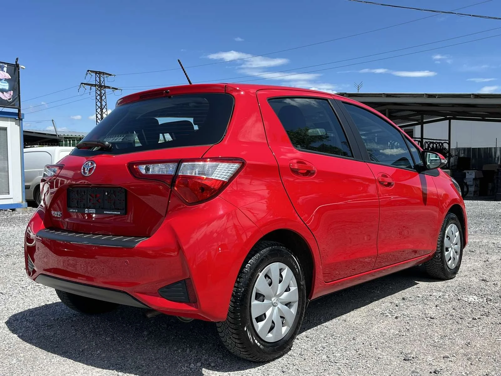 Toyota Yaris 1.0VVT-i - изображение 5