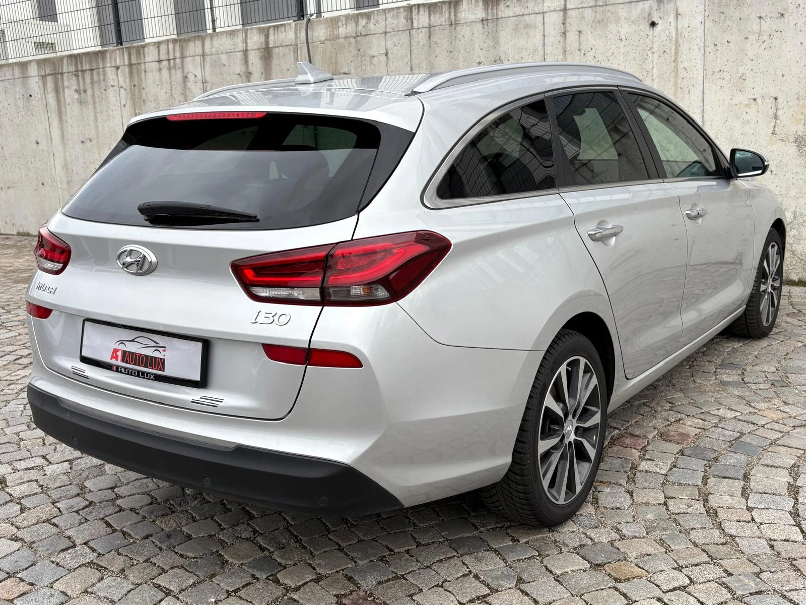 Hyundai I30 1.6CRDI/AUTO/NAVI/Xenon/360 /MULTY/117 хил.км.!!! - изображение 7