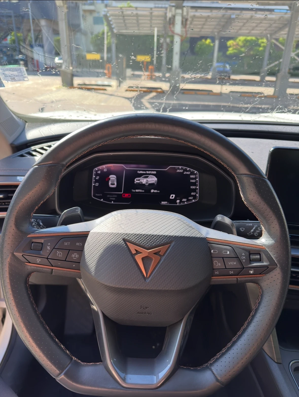 Cupra Formentor 1.4 Hybrid - изображение 8