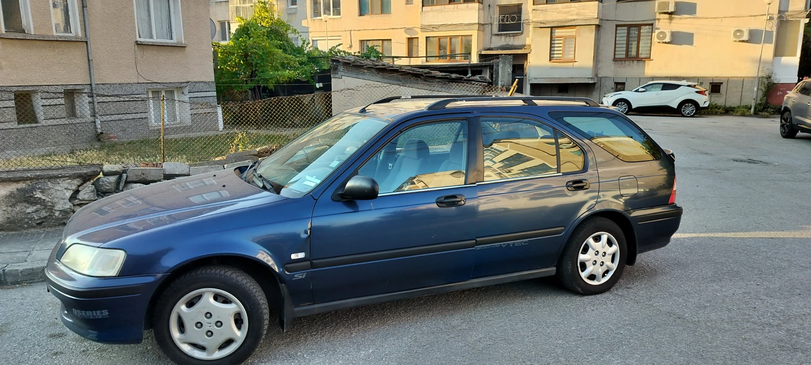 Honda Civic Комби - изображение 7