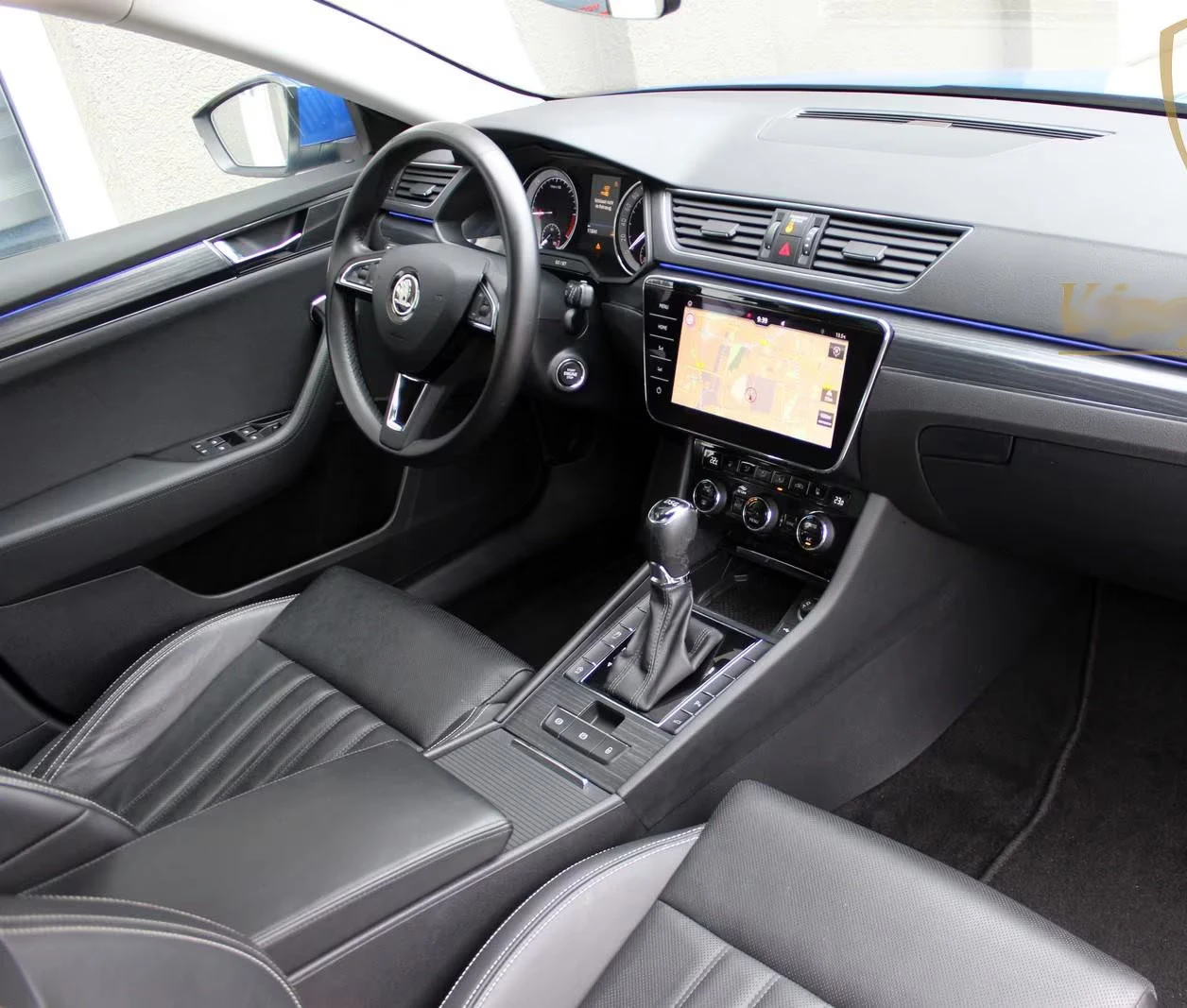 Skoda Superb 2.0TDI/190HP/PREMIUM/MASSAGE/MEMO/MATRIX/CAM/425g | Mobile.bg   11